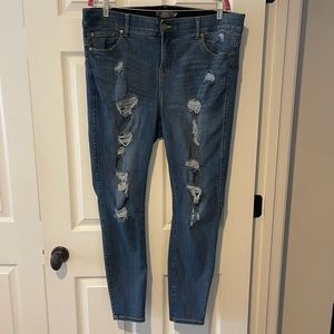 Torrid Bombshell Premium Stretch High-Rise Destructed Denim Jeans Size 20 Tall